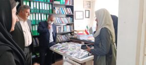 تهیه وبسته بندی پک های لوازم التحریر خیرین گرامی در مرکز حمایتی حامی کودکان آفتاب%