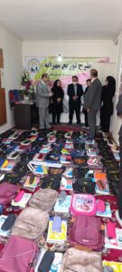 تهیه وبسته بندی پک های لوازم التحریر خیرین گرامی در مرکز حمایتی حامی کودکان آفتاب%