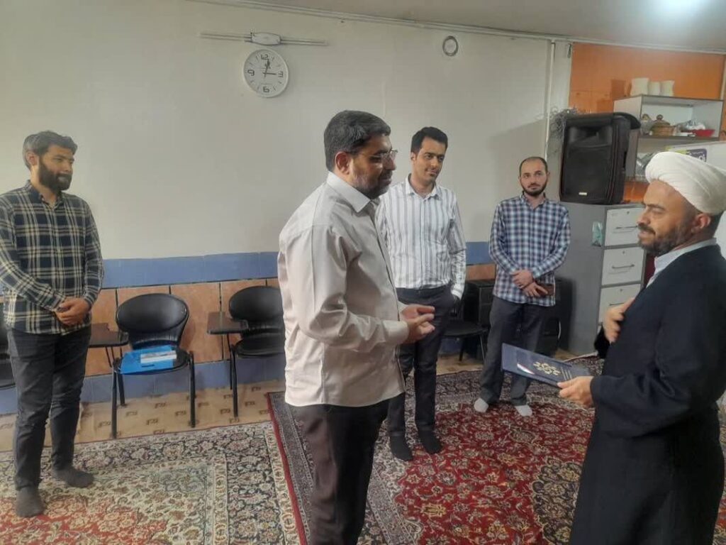 بازدید مسئولان شتابدهنده اجتماعی کودکیاران ایران از انجمن حمایت از کودکان چتر نیلی اصفهان%