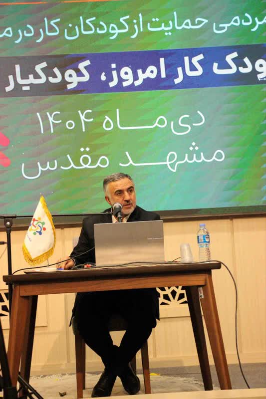 بدون خانواده و تشکل‌های مردمی، آسیب‌های اجتماعی افزایش می‌یابد