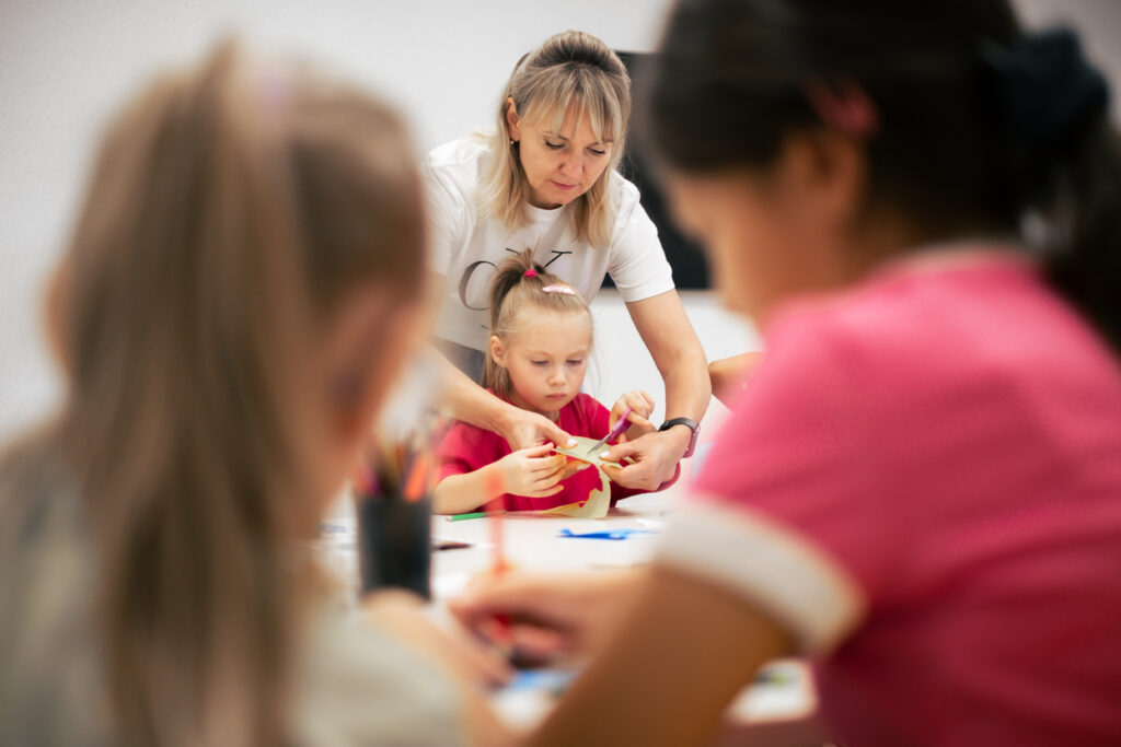 داوطلبی آنلاین برای حمایت از کودکان کار%