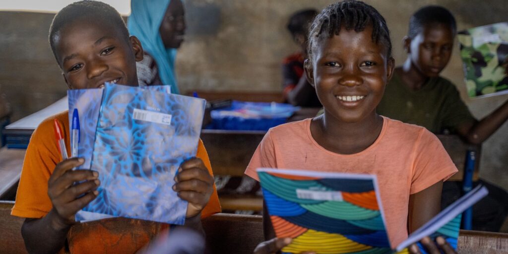 نقش خانواده‌های آسیب‌پذیر در تداوم یا توقف کار کودکان%