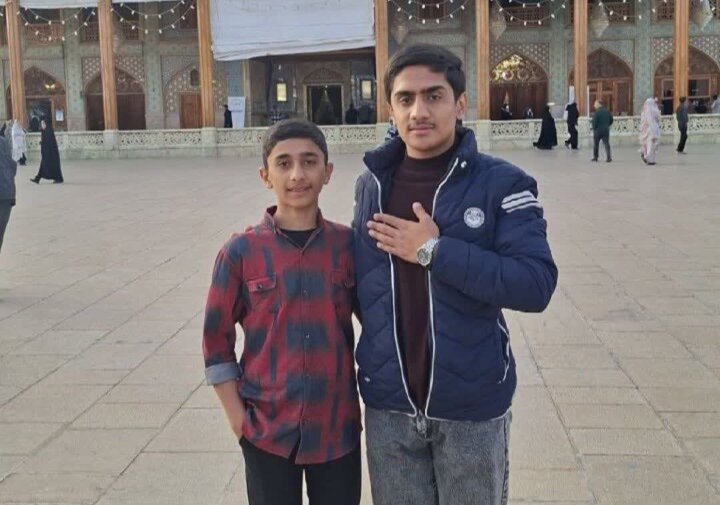 درخواست مادر شهیدان «ایلیا و امیرحسین شرفی»: نام فرزندان شهیدم را روی موشک بنویسید و به سوی اسراییل پرتاب کنید%
