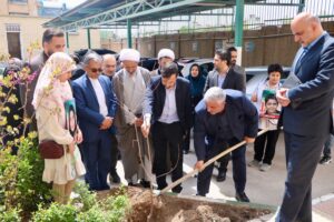 پویش کاشت نهال امید به یاد شهدای دانشآموز در اداره کل آموزش و پرورش استان قزوین%