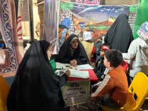 کلاس درس در دل میدان؛ وقتی عشق به آموزش مرزهای مدرسه را می‌شکند%