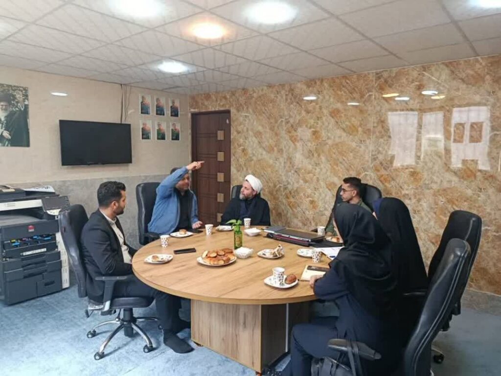  بازدید مسئول شتابدهنده اجتماعی کودکیاران ایران حجت الاسلام ملکی از موسسه خیریه نسل سبز اراک%