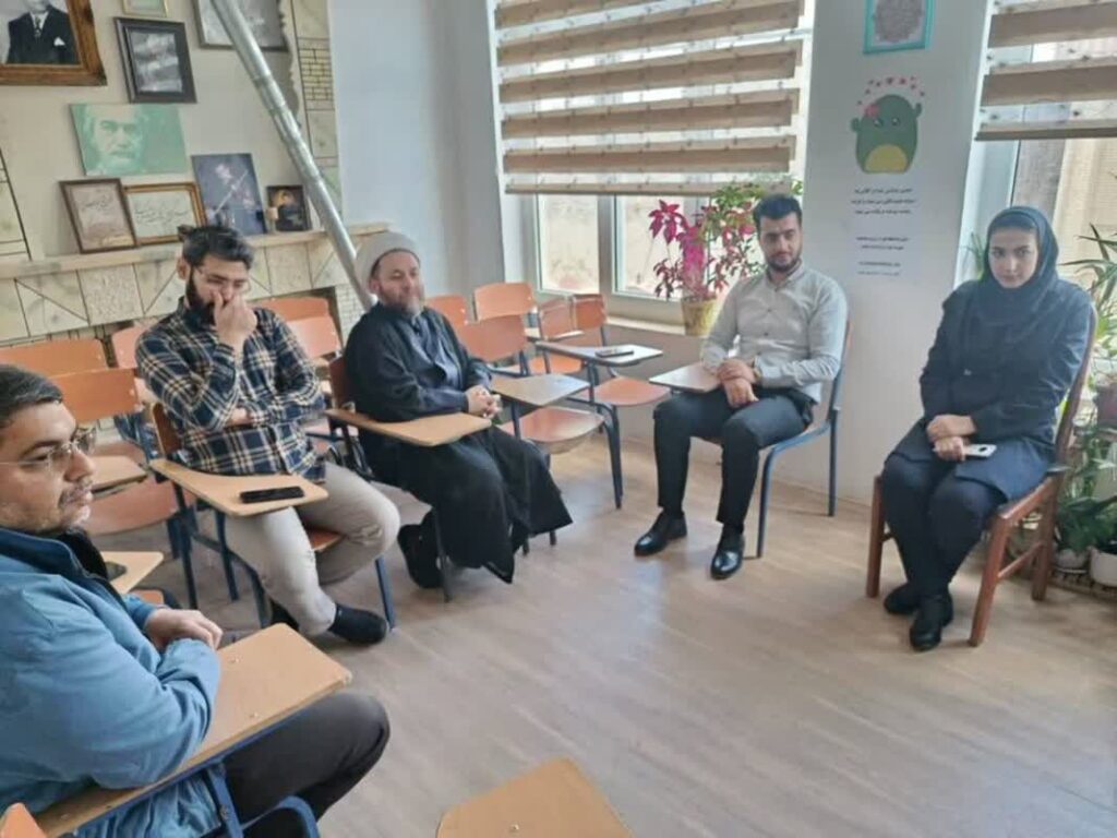  بازدید مسئول شتابدهنده اجتماعی کودکیاران ایران حجت الاسلام ملکی از موسسه خیریه نسل سبز اراک%