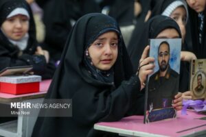 مراسم روز دختر برای دختران شهید%