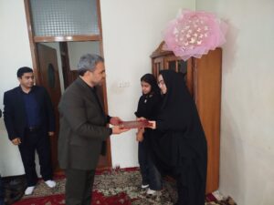 دیدار معاون وزیر با خانواده‌های شهید فرهنگی، شهید دانش‌آموز و جانباز فرهنگی جنگ رمضان%