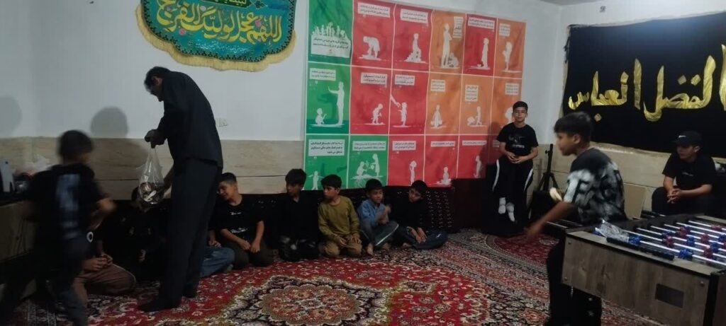برگزاری مسابقه فوتبال دستی برای کودکان کار در قالب برنامه فصلی%
