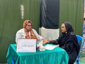 در سایه‌سارِ سلامت؛ روایت یک روز همدلی در حاشیه بندرعباس%